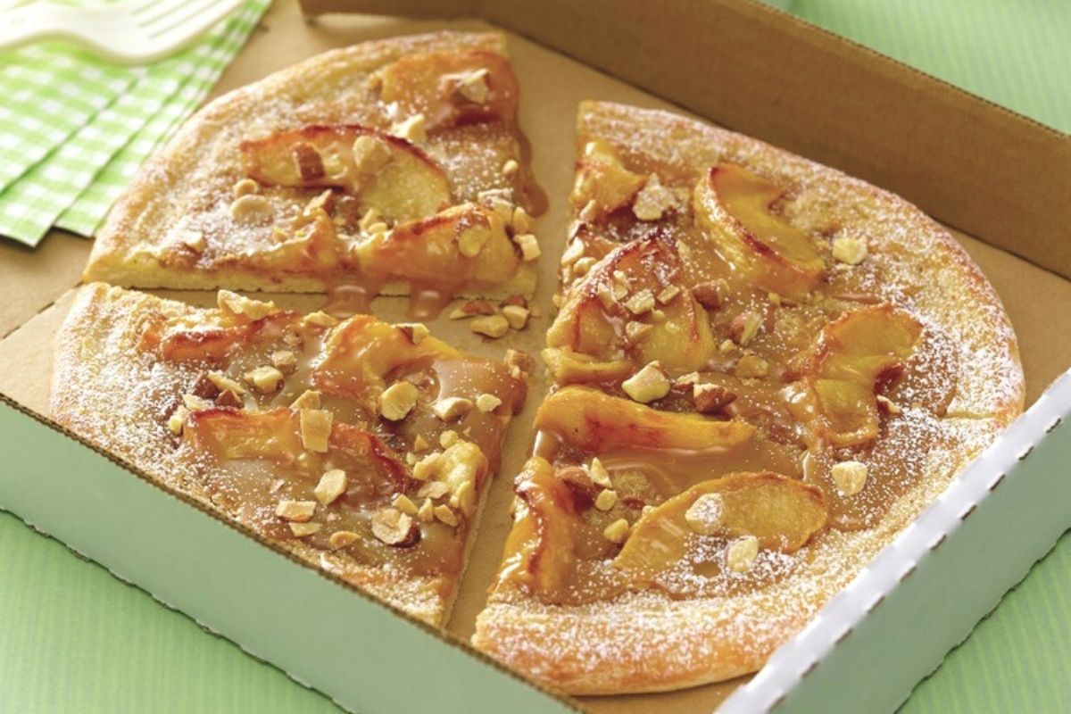 Apple Pie Pizza