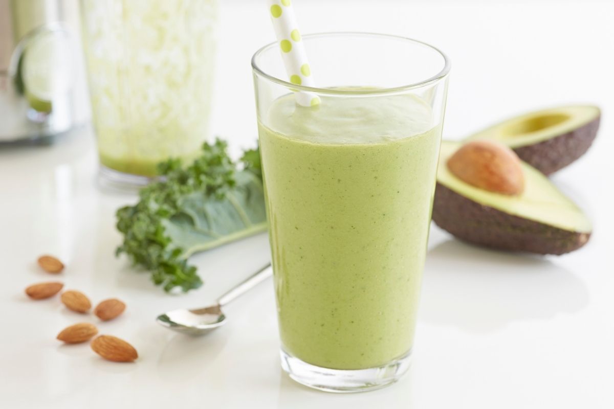 Avocado Almond Smoothie