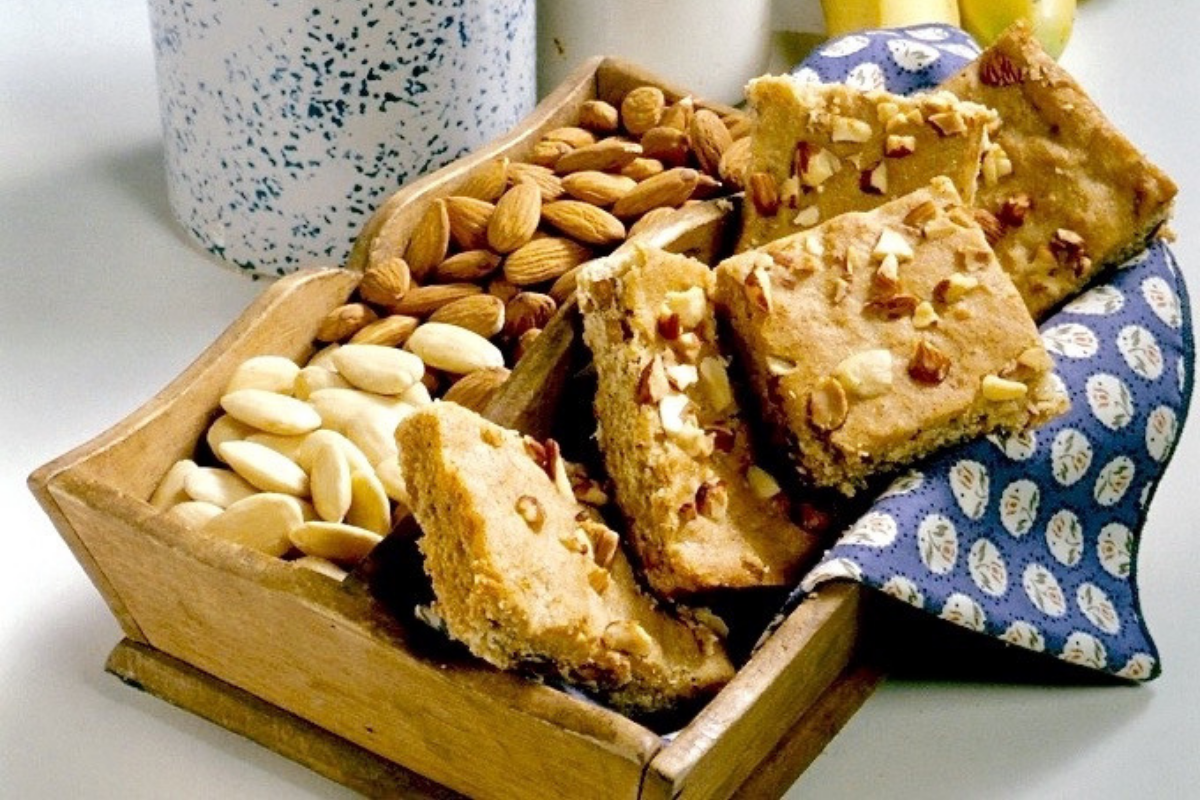 Almond Banana Bars