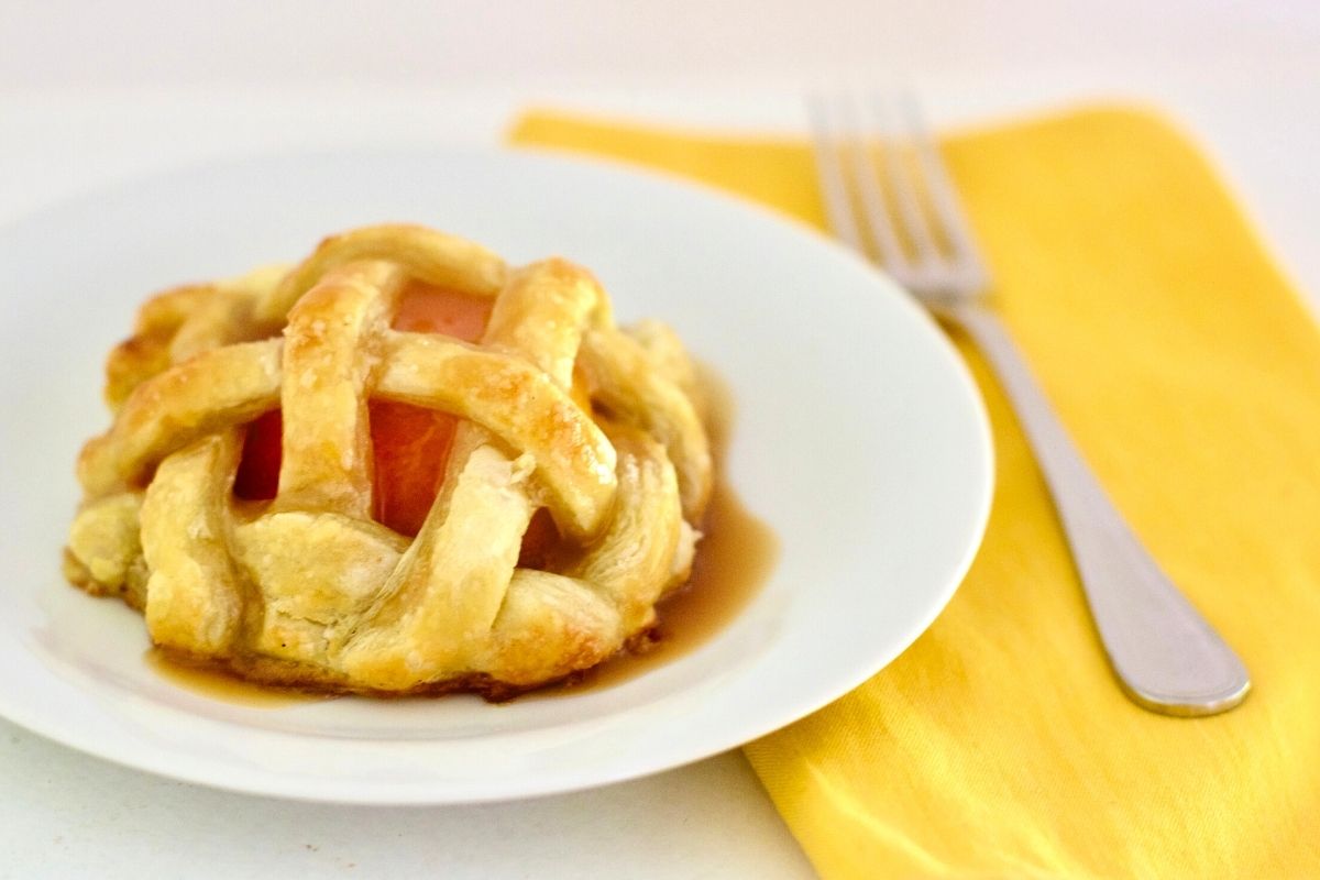 Baked Lattice Peaches