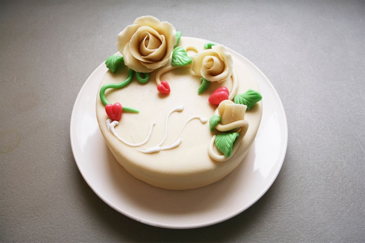 Marzipan Ruffle Cake