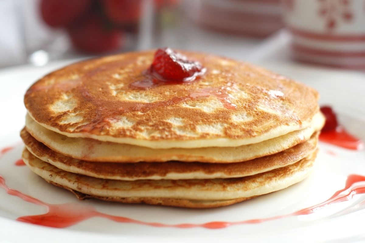 Classic Almond Pancakes