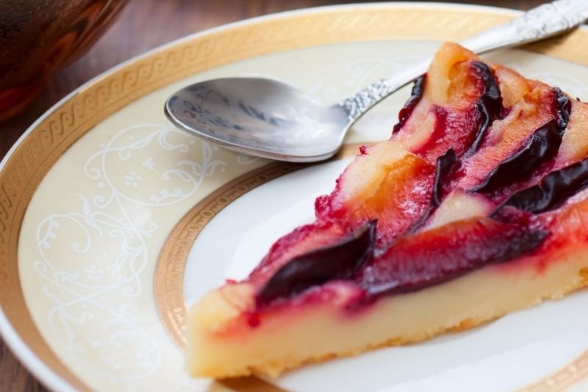 Fresh Plum Almond Tart