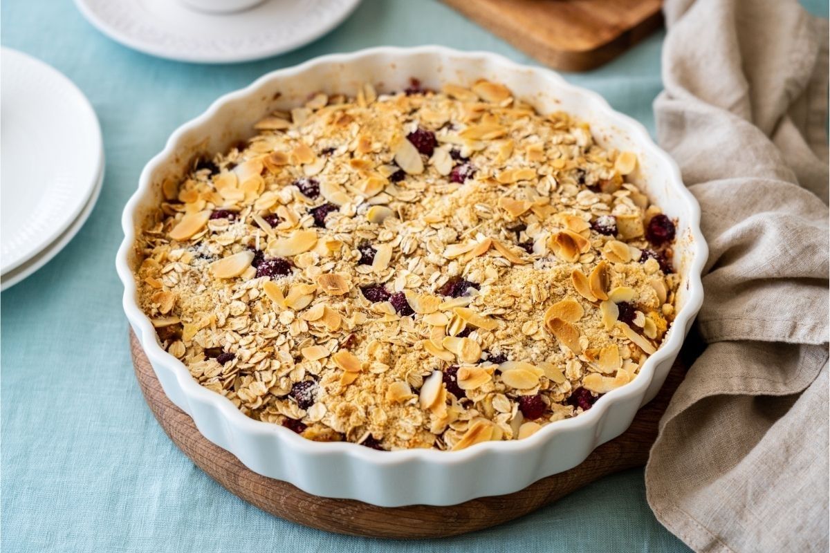 Pear, Apple and Cranberry Crisp